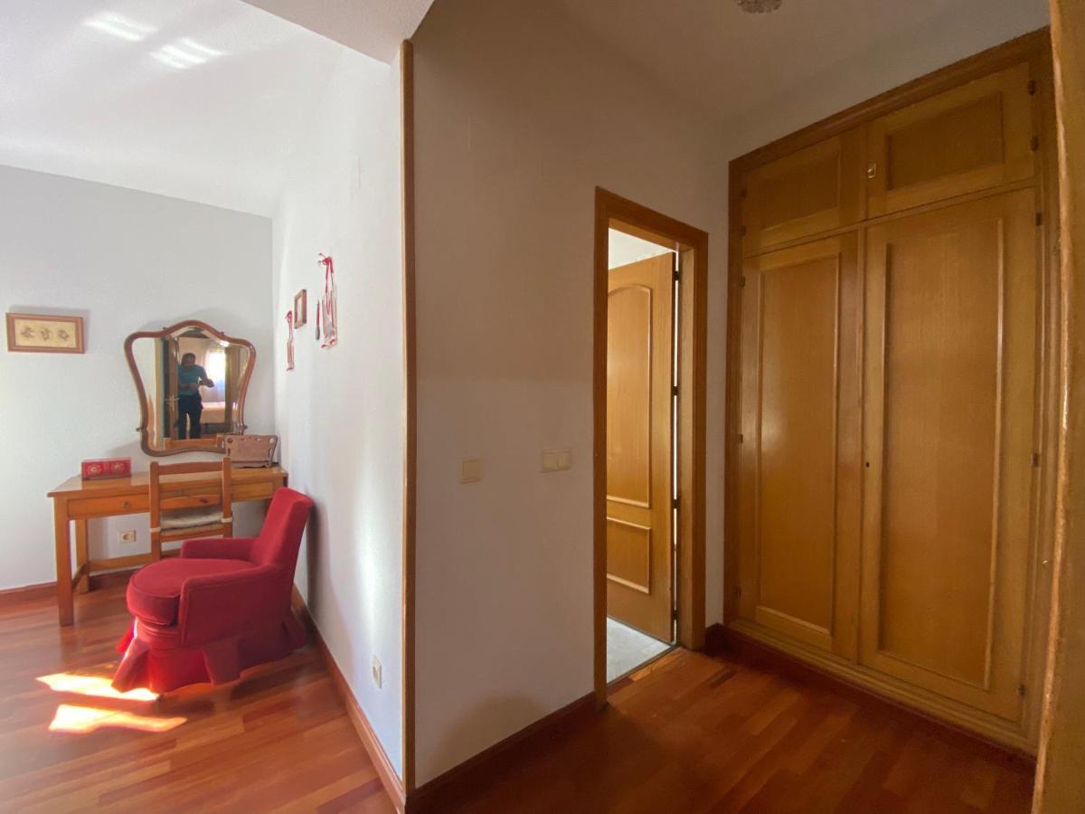 Acogedor Piso Con Parking Santa Justa Apartman Sevilla Kültér fotó