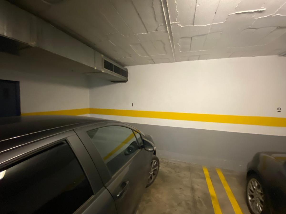 Acogedor Piso Con Parking Santa Justa Apartman Sevilla Kültér fotó