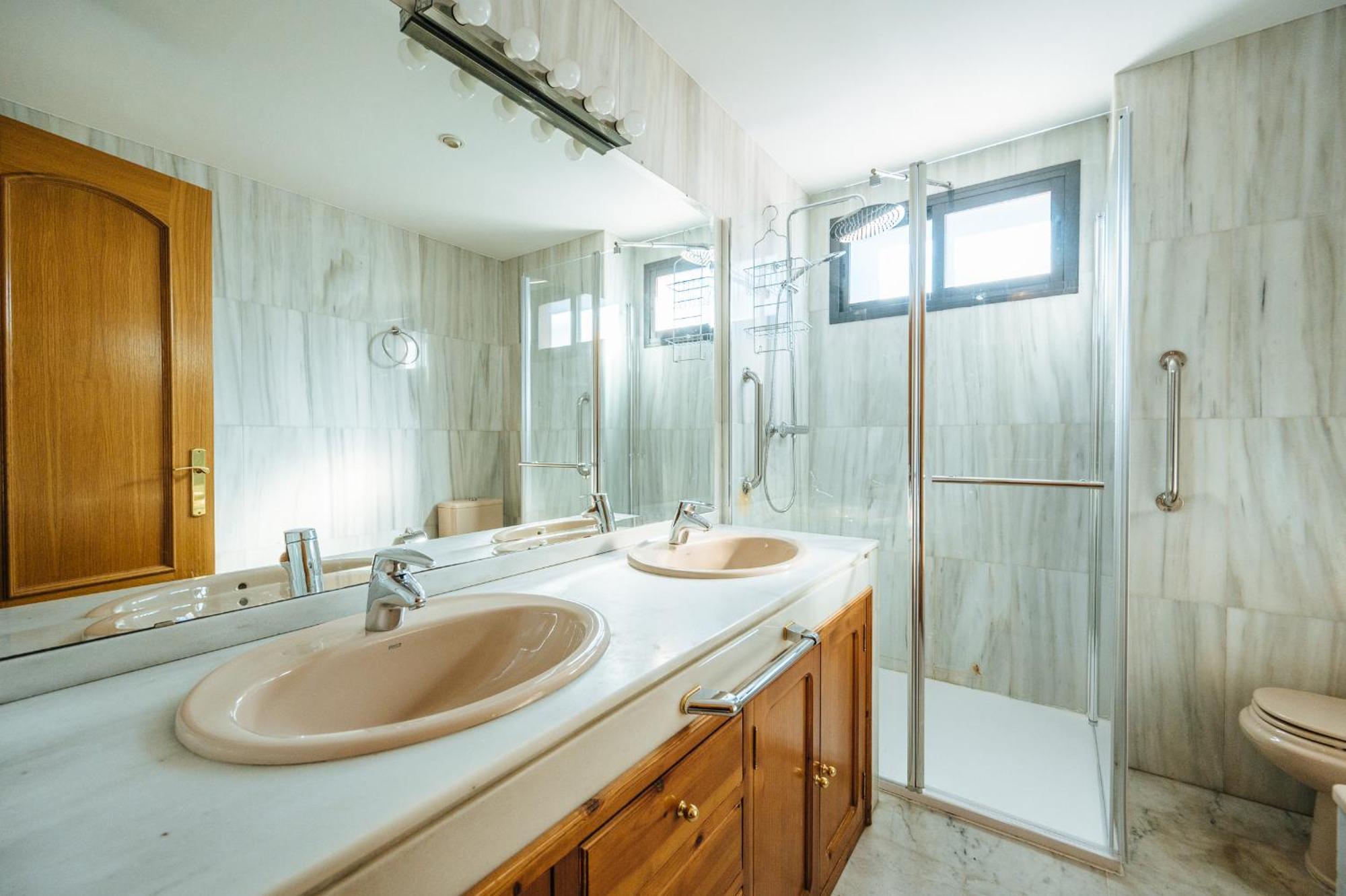 Acogedor Piso Con Parking Santa Justa Apartman Sevilla Kültér fotó